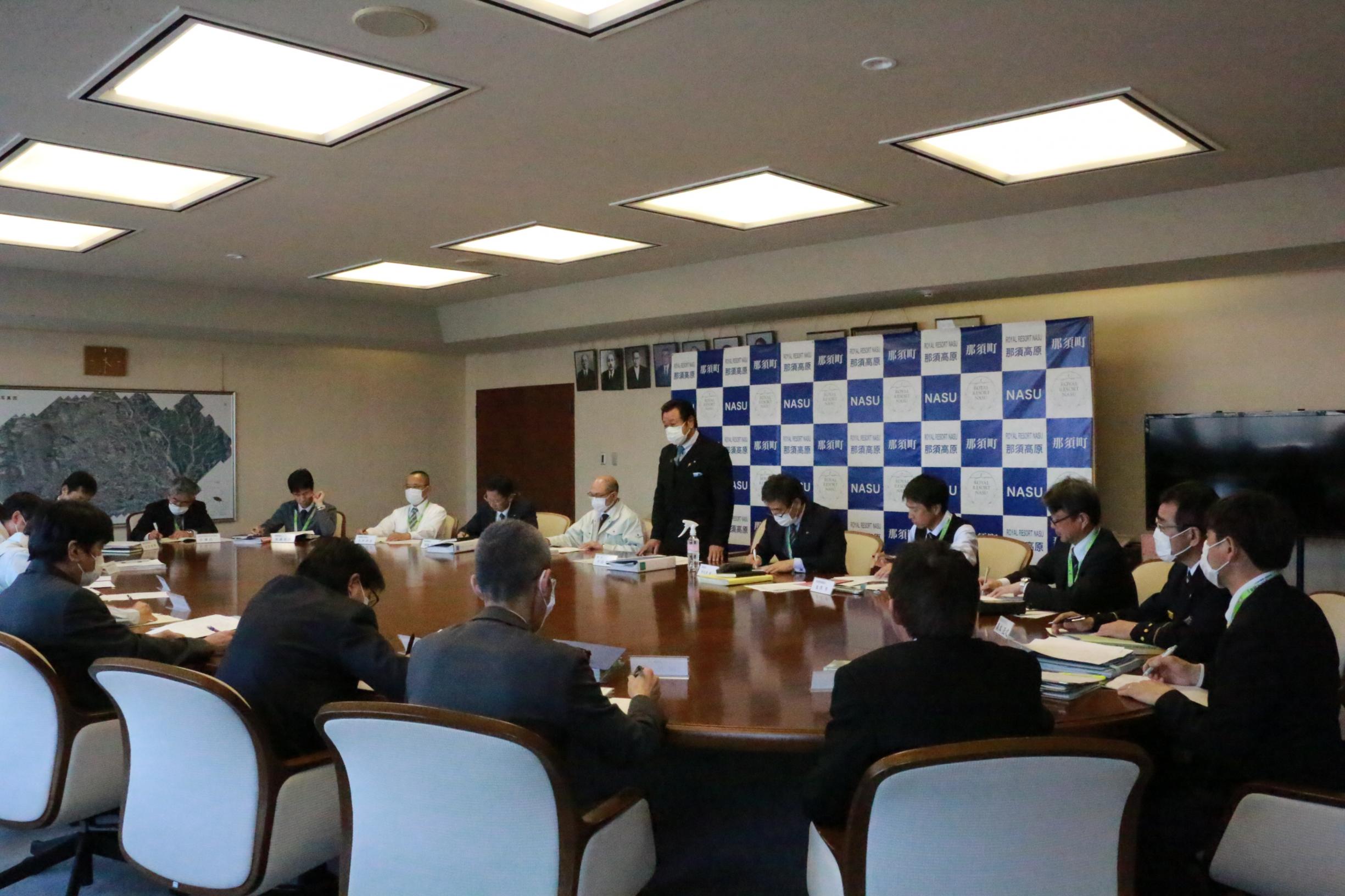 第8回新型コロナウイルス対策本部会議 第8回新型コロナウイルス対策本部会議